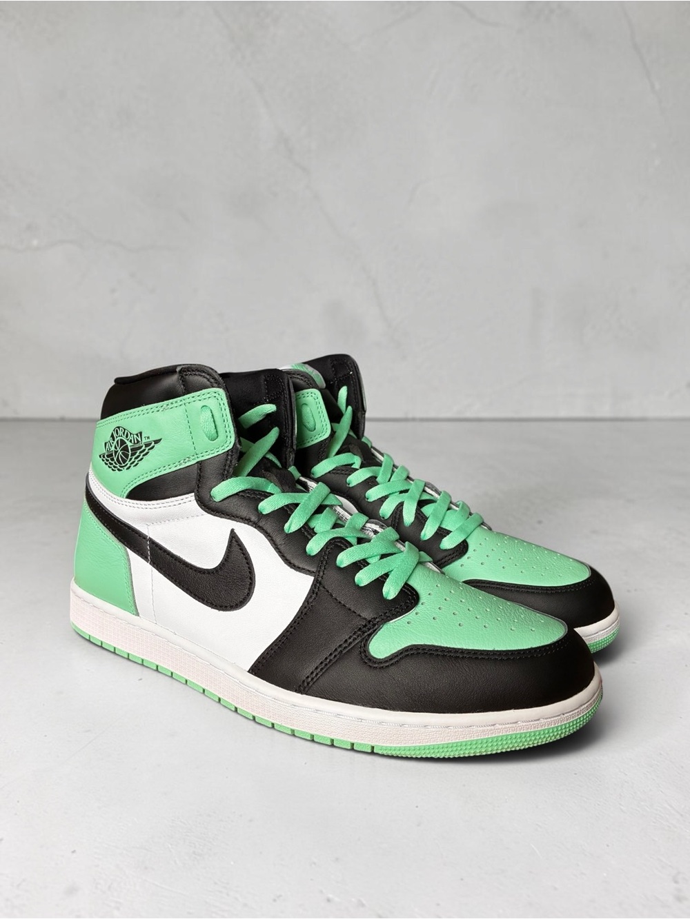 Nike Air Jordan 1 Retro High OG "Green Glow" Men’s Size 14 (Rare Size) Brand NEW